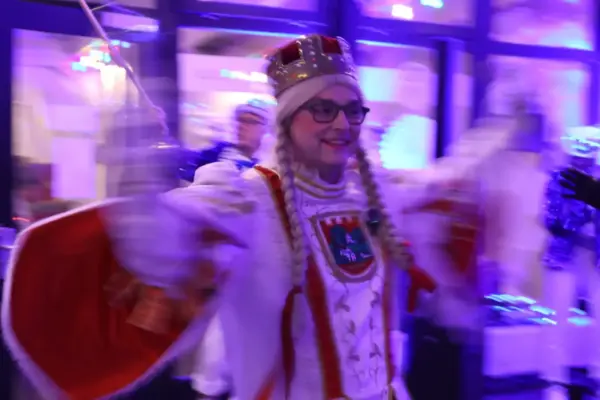 7 Lucia a